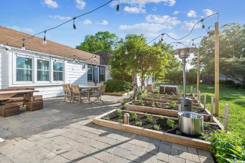 "Sweet Serenity" Stay 10 Minutes from Hershey home "Sweet Serenity" Stay 10 Minutes from Hershey home