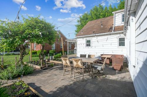 "Sweet Serenity" Stay 10 Minutes from Hershey home "Sweet Serenity" Stay 10 Minutes from Hershey home