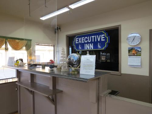 Executive Inn Laguna Vista - 로비