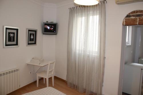 Hostal Adriano - image 11
