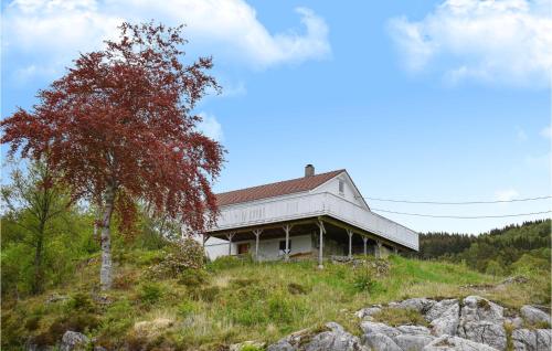 . 6 Bedroom Lovely Home In Seim