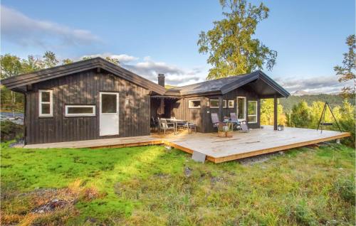 Cozy Home In Sykkylven With Kitchen
