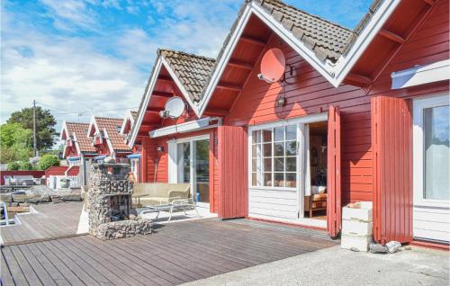 . Lovely Home In Søgne With Wifi