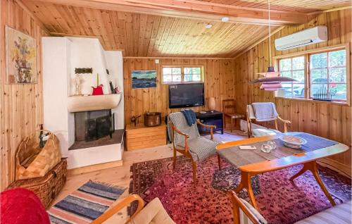 Awesome home in Mollaryd with WiFi and 2 Bedrooms