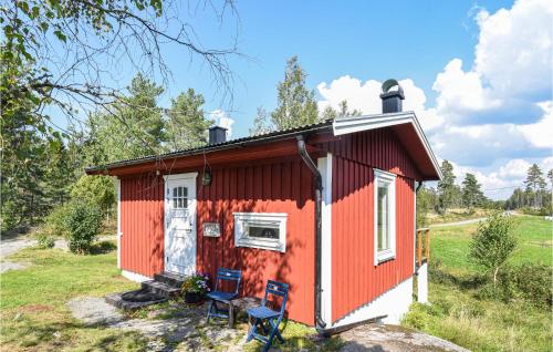 Gorgeous Home In Lur With Kitchen