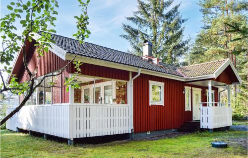 . Amazing Home In Mariefred With Wifi
