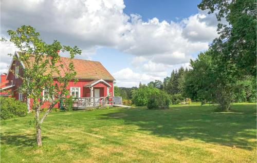 . Beautiful Home In Ed With Lake View