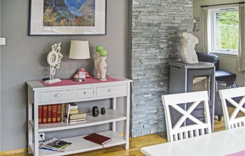 Gorgeous Home In Dalsøyra With Kitchen Gorgeous Home In Dalsøyra With Kitchen