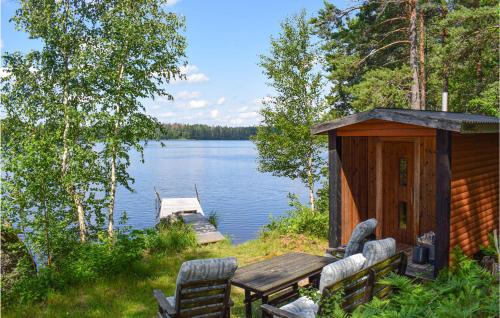 Beautiful Home In Hgsby With House Sea View