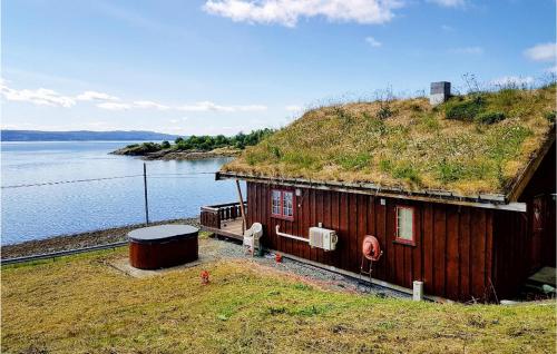 Stunning Home In Malm With Lake View