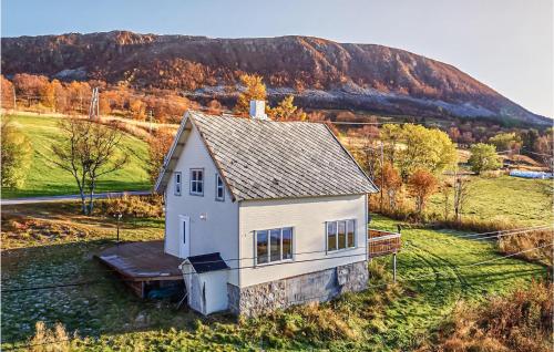 Lovely Home In Sortland With Wifi