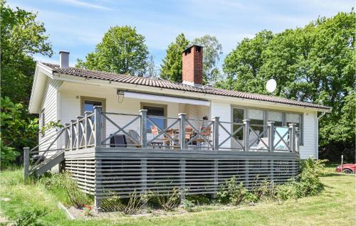 Awesome home in Hjlteby with 3 Bedrooms and WiFi