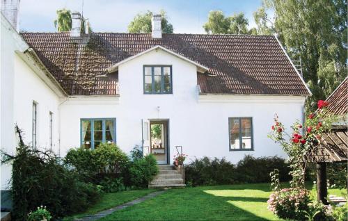 . Lovely Apartment In Ljugarn With Kitchenette