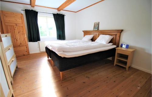 Cozy Home In Munka Ljungby With Sauna in Fasalt