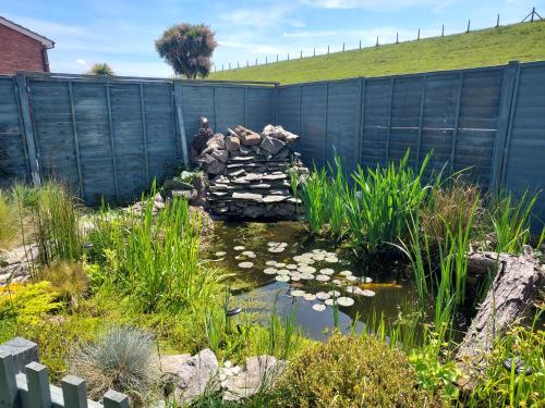 Luxurious Home with a Beautiful Garden View gîte à louer Thistle London Heathrow