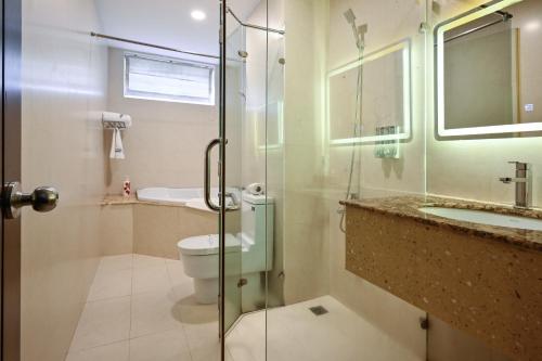 room detail thumbnail 2