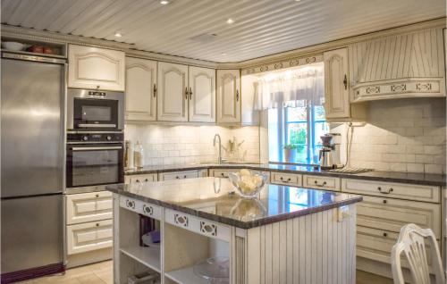 주방, Stunning Home In Ystad With Sauna in 스카르뷔