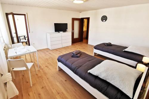 FR13 - Modernes 1-Zimmer-Apartment mit Balkon in Rodgau in Rodgau, Deutschland