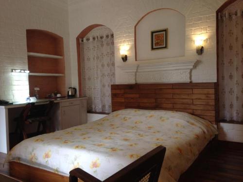 Deluxe Double Room image 5