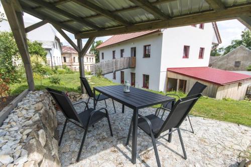 Ubytování Praschlhaus (Ubytovani Praschlhaus) in ฮลูโบกา นาด เวลทาวู