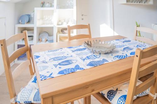 049 - Attico ELEGANTE, 10 minuti a piedi da MARE e SPIAGGIA - POSTO AUTO PRIVATO GRATIS