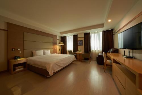 room detail thumbnail 0