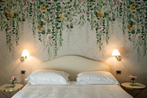 1 king bed, 2 twin beds