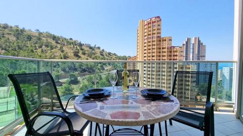 Apartment with private balcony and nice views 23