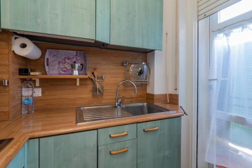 Bordighera studio - vicino IULM / NABA - WiFi A.C. 4