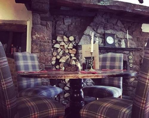 The Scotts Arms Village Inn - image 10