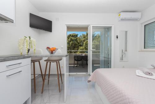 Apartments M&A - image 3