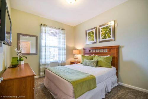 Spacious Condo Near Convention Ctr & I-Drive, Pool in Orlando, USA