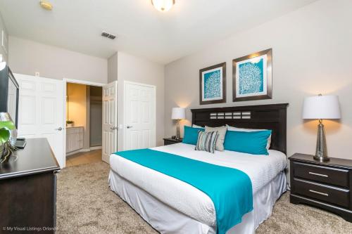 Tropical Retreat - image 10