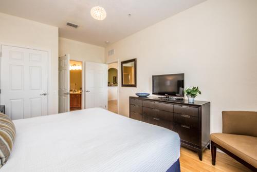 Breakview Getaway - image 11