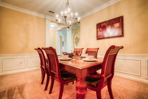 Luxurious Condo wPrivate Balcony AMAZING View in Orlando, USA