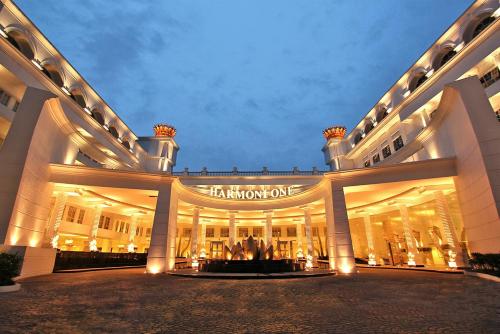 Bejárat, Harmoni One Convention Hotel & Service Apartments in Batam Sziget