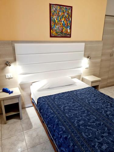 1 double bed
