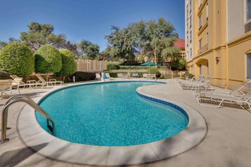 La Quinta by Wyndham Dallas North Central in Dallas, USA