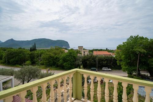 Guest House Ana - image 9