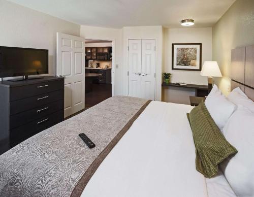 MainStay Suites- Kansas City Overland Park