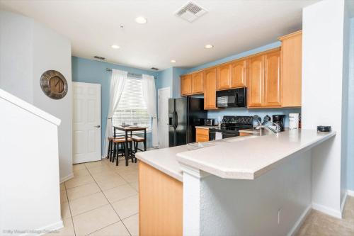 Lovely Townhome at Vista Cay Resort near WDW in Orlando, USA