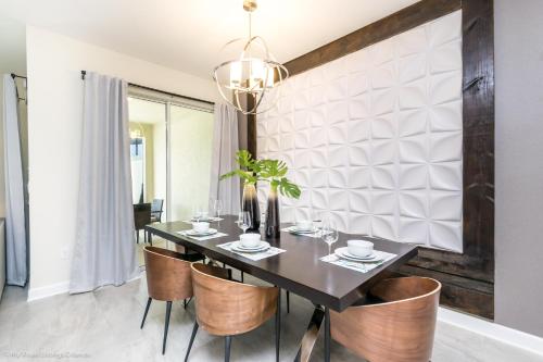 8939 Stinger Drive - image 2
