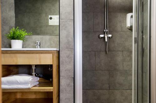 Double Room image 1