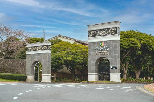 Ardenhill Resort & Golf — hotel in 82, Hwajeon-gil, Hallim-eup, Jeju KR, 63021
