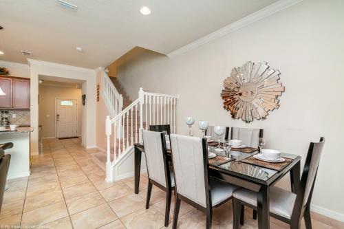 2062 Rome Drive - image 14