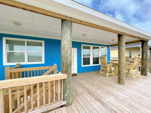 Crystal Blue home in Crystal Beach, USA