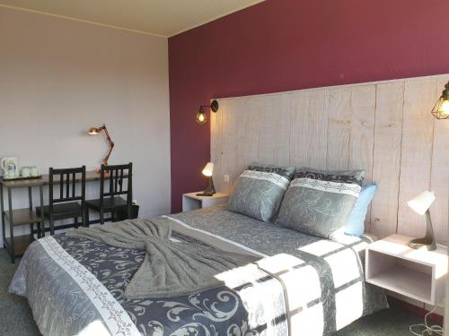 1 queen bed