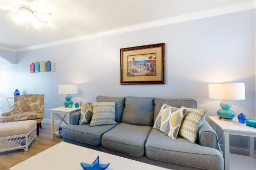 Barefoot Beach Resort E102 in Clearwater Beach, USA