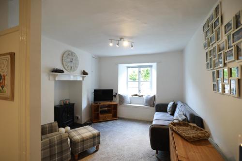Lyn View Cottage - Modern Lynmouth Townhouse, Lynmouth