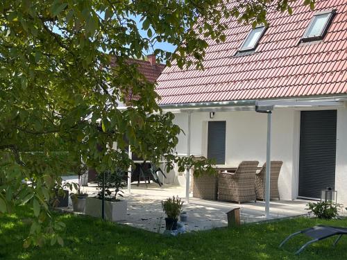  Haus mit Garten Familie Pabst, Unterkunft in Maria Lankowitz
